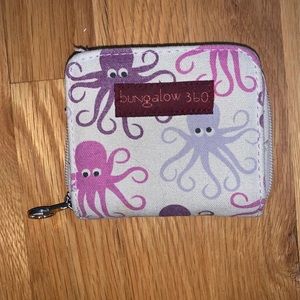 Bungalow 360 Octopus Wallet